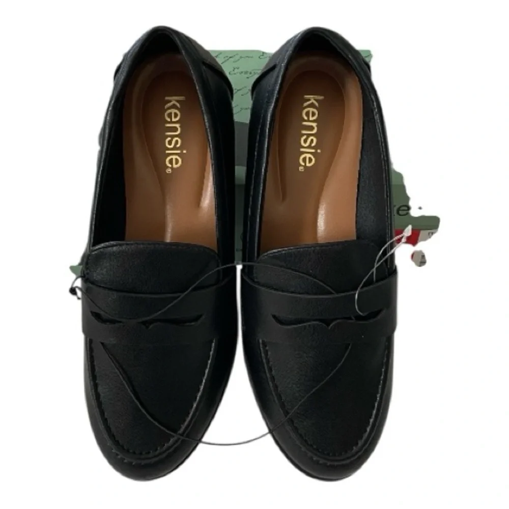 ♥️Kensie ♥️Ladies Black Loafers Size 6 1/2